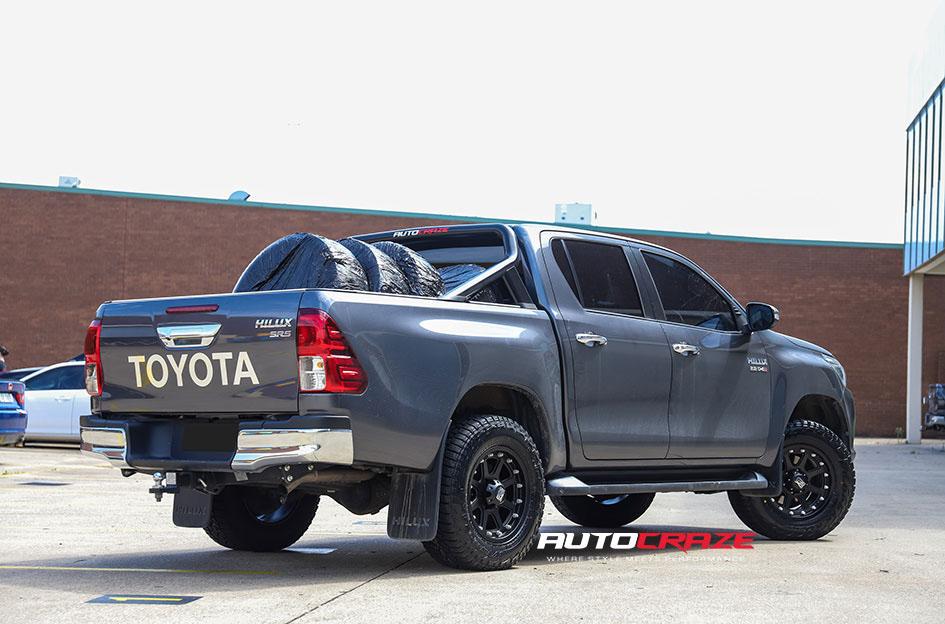 TOYOTA HILUX N80 4WD ADDICT MATTE BLACK